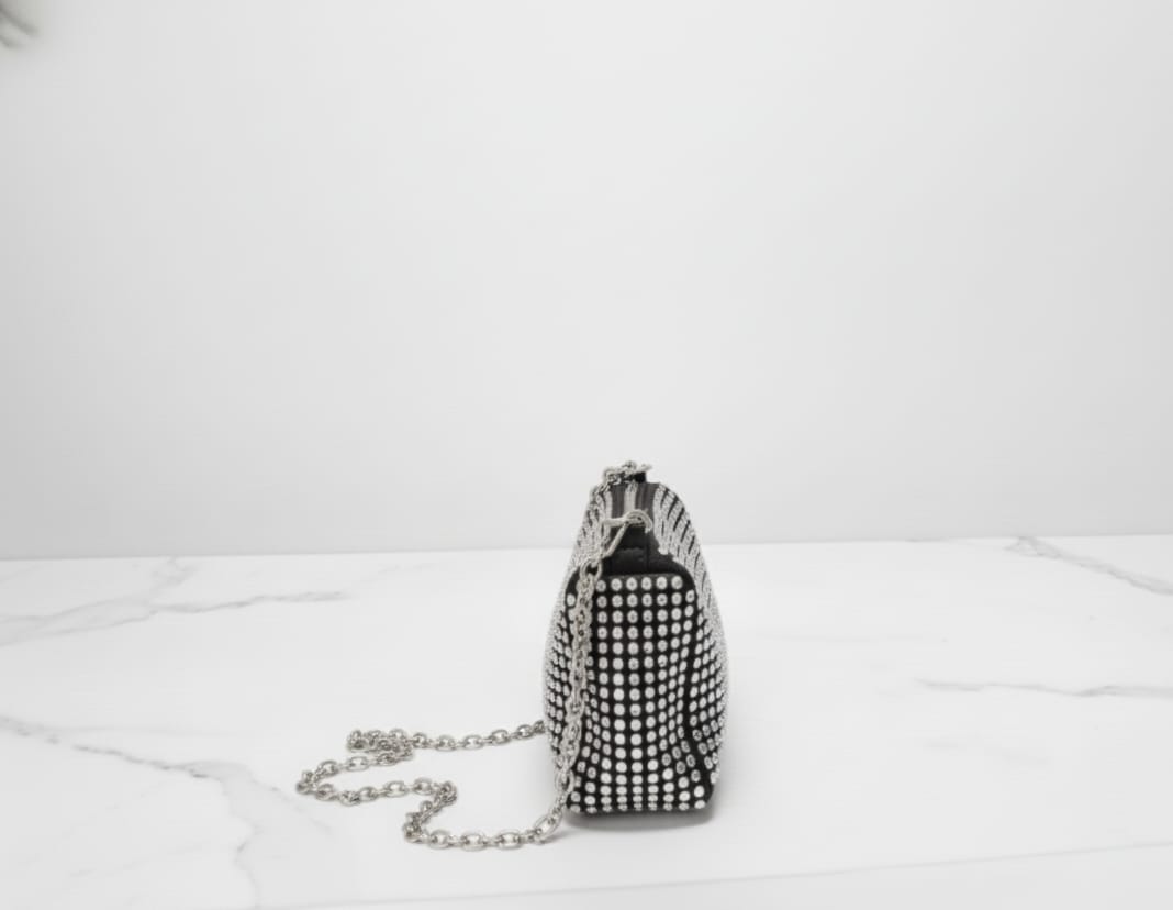 The 'D' shape crystal bag